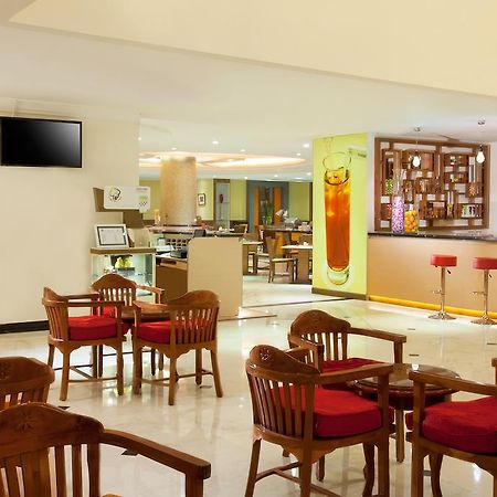 ホテル Ibis Mangga Dua ジャカルタ エクステリア 写真