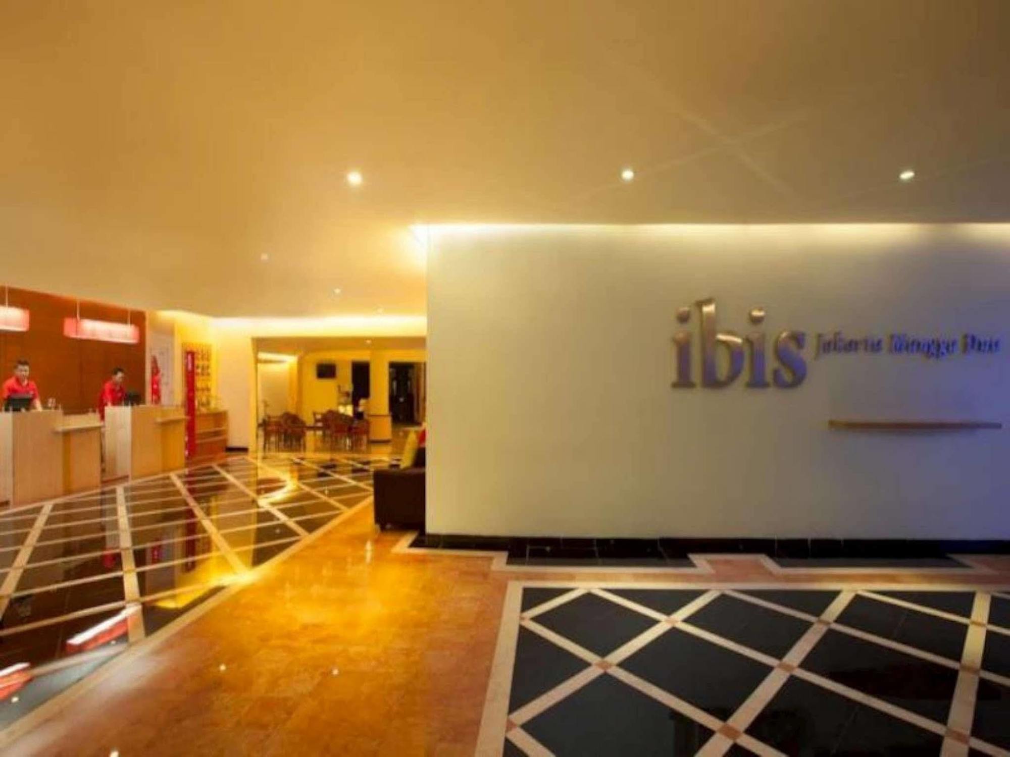 ホテル Ibis Mangga Dua ジャカルタ エクステリア 写真